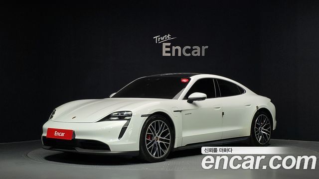Porsche Taycan 2021 — photo 1