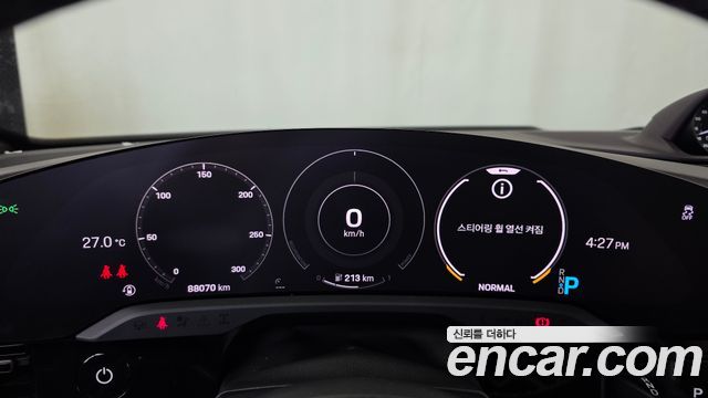 Porsche Taycan 2021 — photo 11