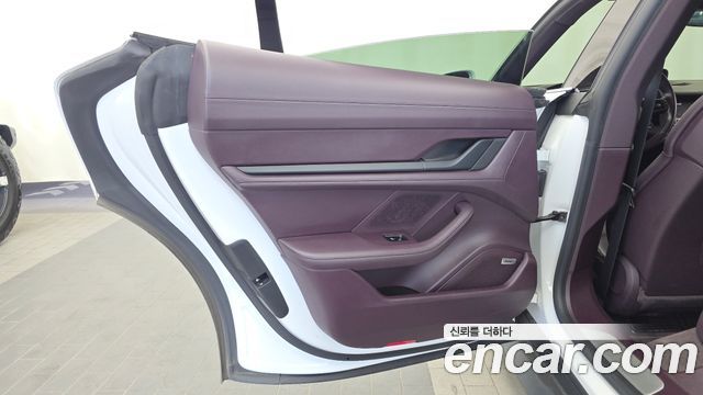 Porsche Taycan 2021 — photo 15
