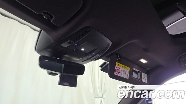 Porsche Taycan 2021 — photo 28