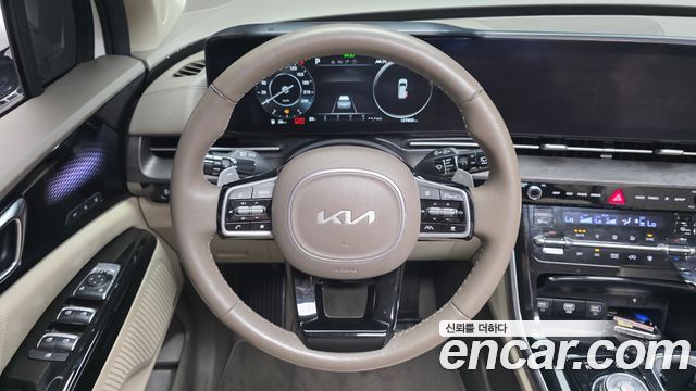 Kia Canival 2023 — photo 13