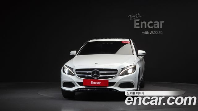 Mercedes-Benz C-Class 2018 — photo 3