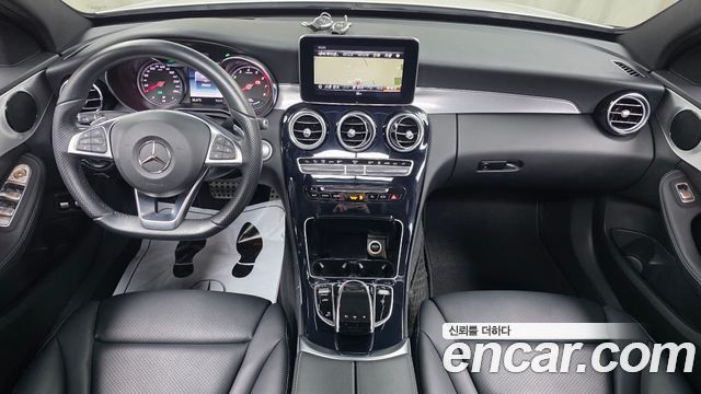 Mercedes-Benz C-Class 2018 — photo 10