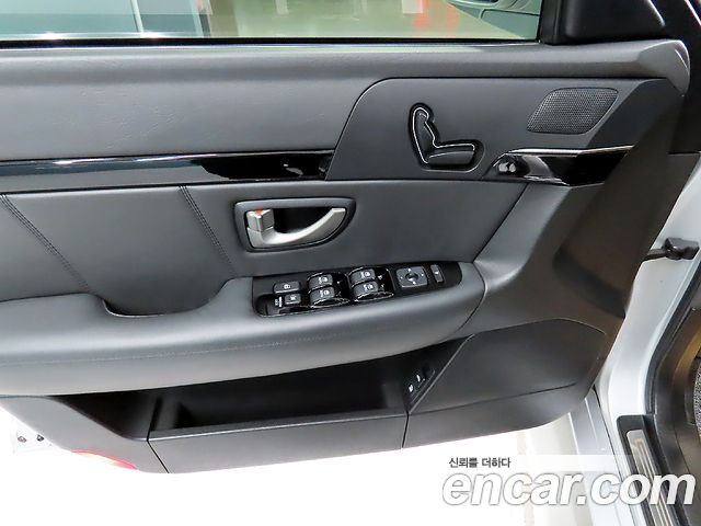 Kia OPIRUS 2011 — photo 15