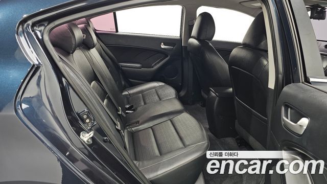 Kia K3 2018 — photo 18