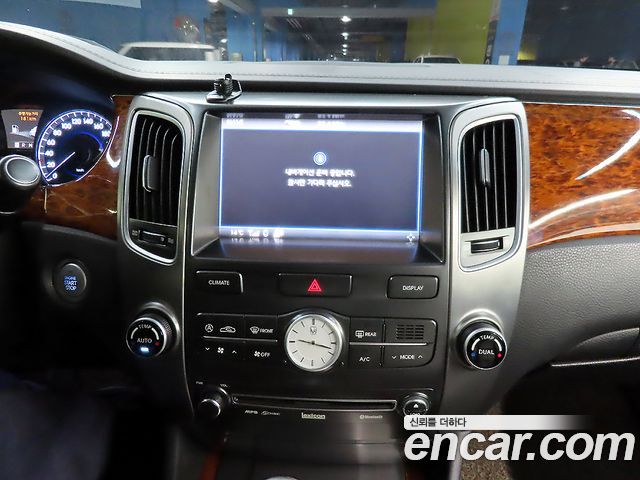 Hyundai Equus 2012 — photo 13