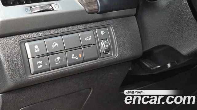 KG Mobility Rexton 2019 — photo 19