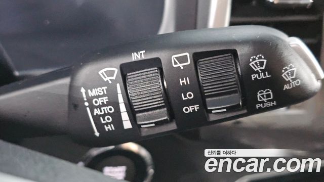 KG Mobility Rexton 2019 — photo 31