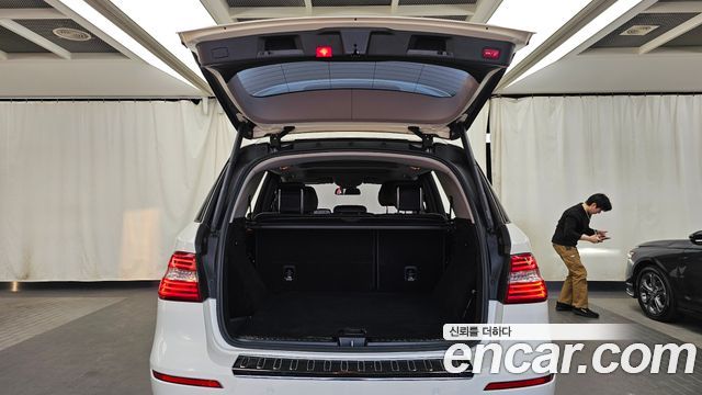 Mercedes-Benz M-class 2012 — photo 26