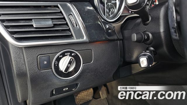 Mercedes-Benz M-class 2012 — photo 27