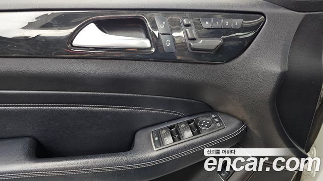 Mercedes-Benz M-class 2012 — photo 30