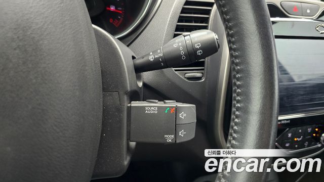 Renault Korea QM3 2016 — photo 23