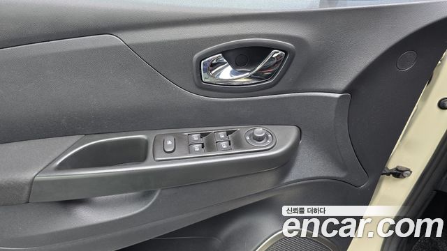 Renault Korea QM3 2016 — photo 24