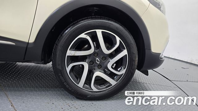 Renault Korea QM3 2016 — photo 7