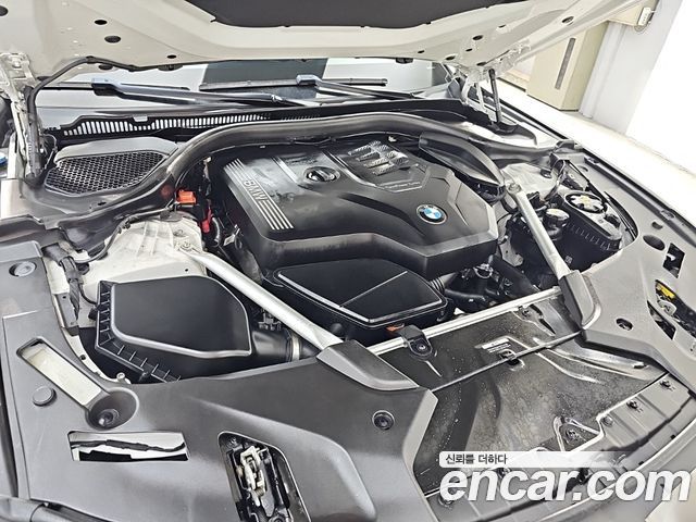 BMW 5-Series 2022 — photo 6
