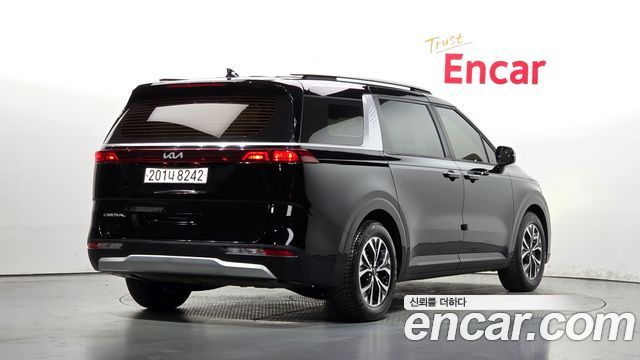 Kia Canival 2022 — photo 2