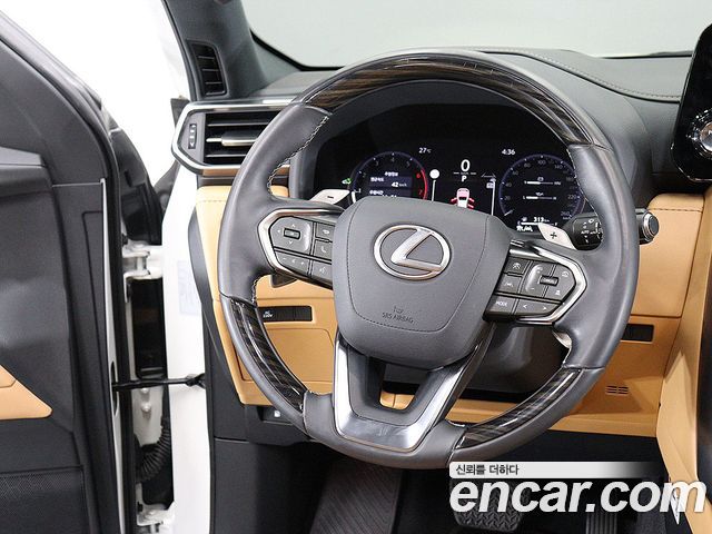 Lexus LX 2025 — photo 14