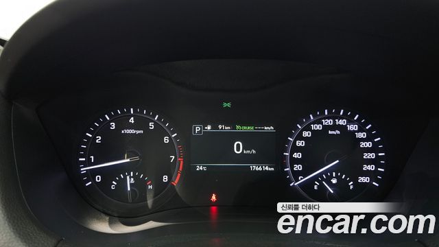 Genesis G80 2018 — photo 8