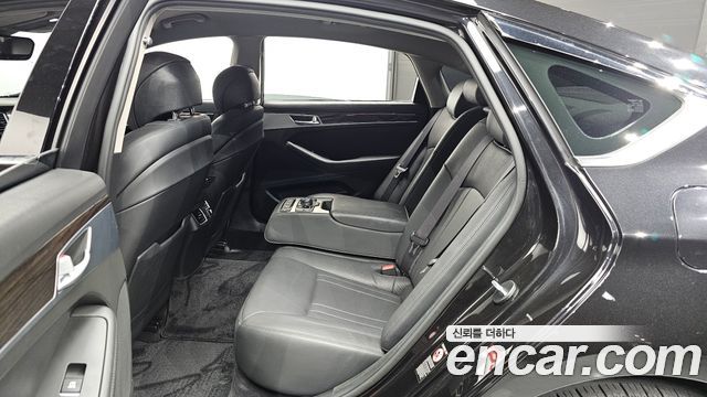 Genesis G80 2018 — photo 11