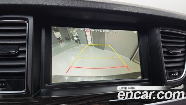 Genesis G80 2018 — photo 18