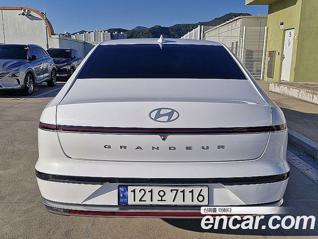 Hyundai Grandeur 2023 — photo 4