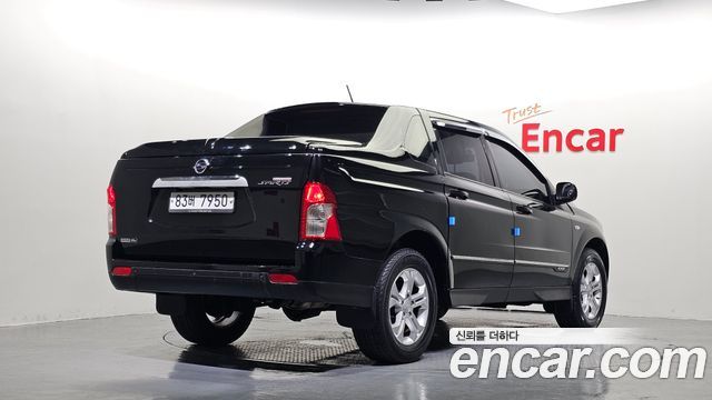 KG Mobility KORANDO 2013 — photo 2