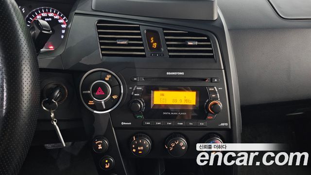 KG Mobility KORANDO 2013 — photo 18