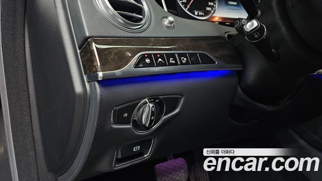 Mercedes-Benz S-Class 2015 — photo 25