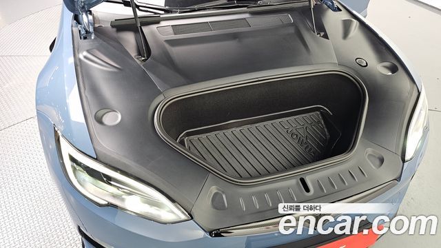 Tesla Model S 2026 — photo 6
