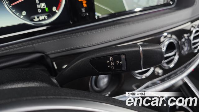 Mercedes-Benz S-Class 2016 — photo 9