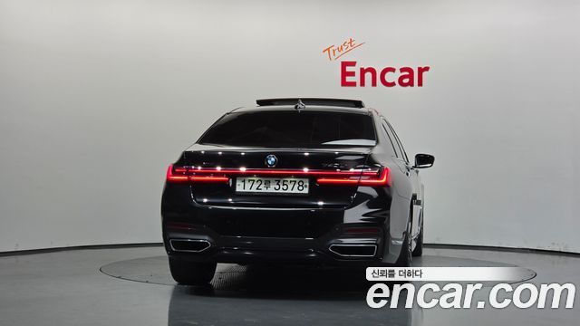BMW 7-Series 2020 — photo 4