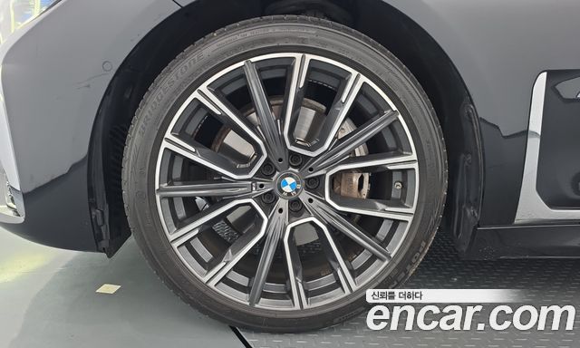 BMW 7-Series 2020 — photo 5