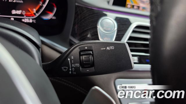 BMW 7-Series 2020 — photo 27