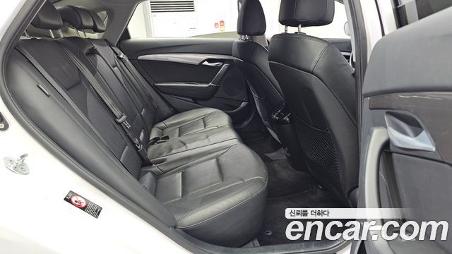 Hyundai i40 2014 — photo 17