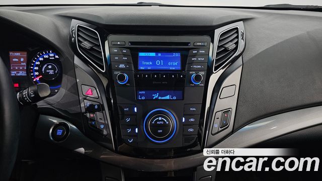 Hyundai i40 2014 — photo 23
