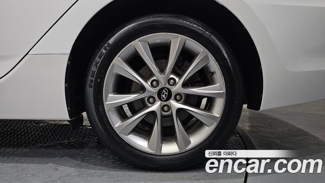 Hyundai i40 2014 — photo 7