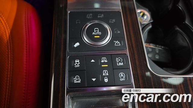 Land Rover Range Rover 2017 — photo 22