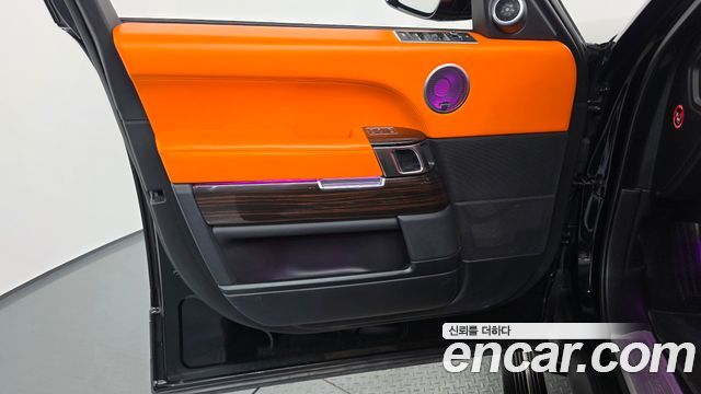 Land Rover Range Rover 2017 — photo 14