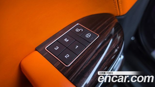 Land Rover Range Rover 2017 — photo 34