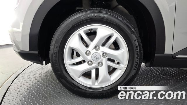 Hyundai Venue 2024 — photo 5