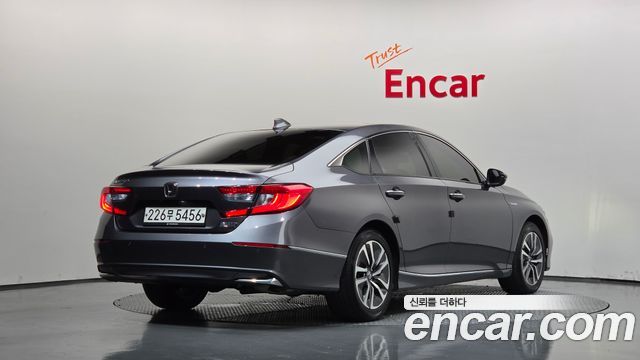 Honda Accord 2019 — photo 2