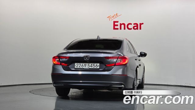 Honda Accord 2019 — photo 4