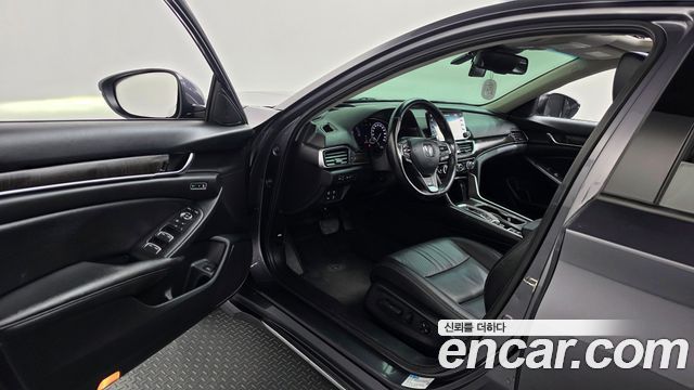 Honda Accord 2019 — photo 10
