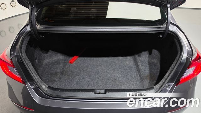 Honda Accord 2019 — photo 20