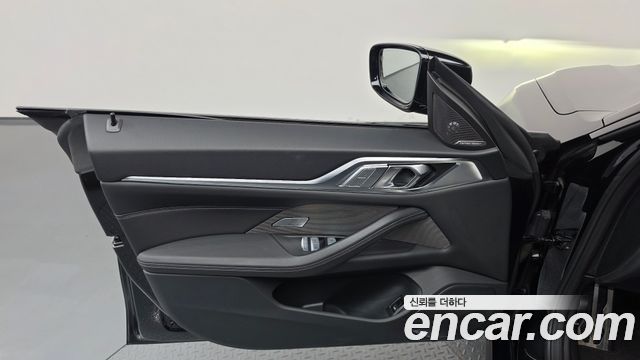 BMW i4 2024 — photo 14