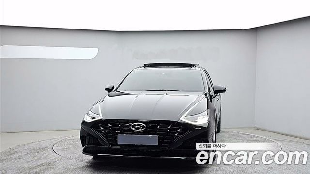 Hyundai Sonata 2022 — photo 1