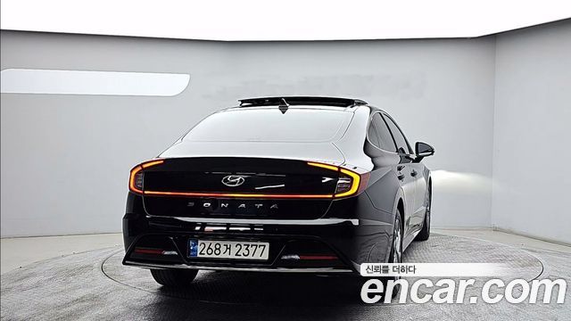Hyundai Sonata 2022 — photo 4