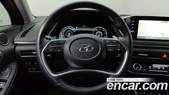 Hyundai Sonata 2022 — photo 11
