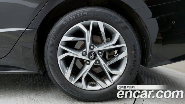 Hyundai Sonata 2022 — photo 18