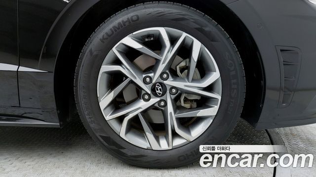 Hyundai Sonata 2022 — photo 19
